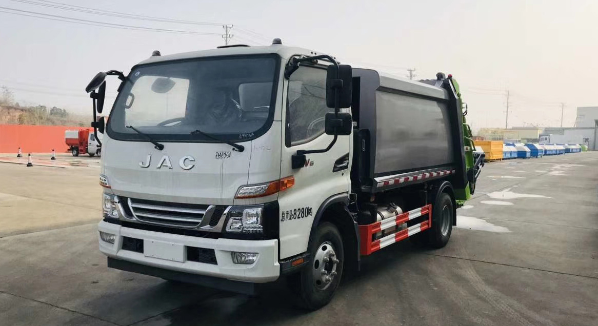 江淮國(guó)六8方壓縮式垃圾車(chē)