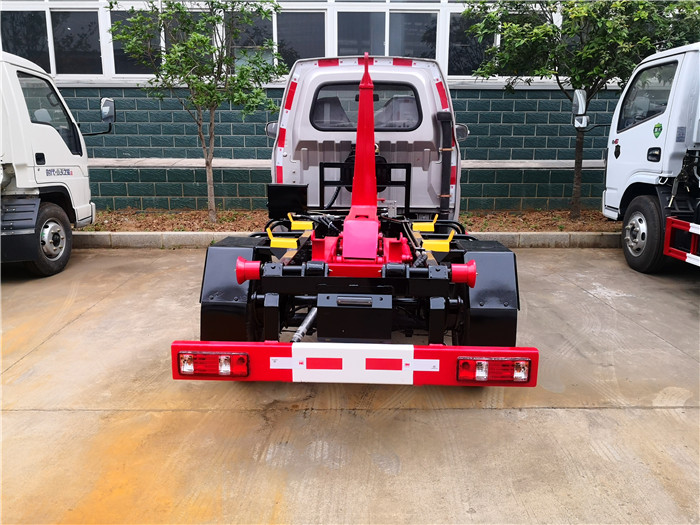 長(zhǎng)安后雙輪車(chē)廂可卸式垃圾車(chē)