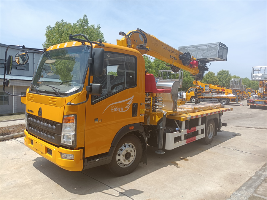 20米隨車吊式高空作業(yè)車，一車三用